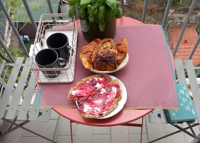 Oldoini - La Spezia, Near Cinque Terre アパート *